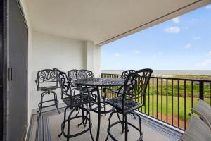 Updated Luxury 208 Sea Cloisters King Queen Twin