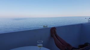 Paralia Hotel & Taverna
