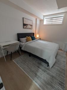Grannys Hug, a cozy 2 Bedroom Basement Suite