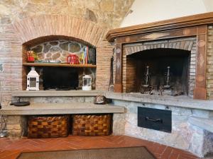 Casa in Pietra con Vista Unica - Verucchio