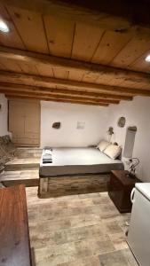 Camaraki Hill House Serifos