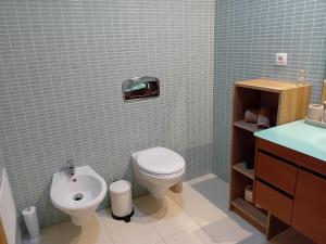 Spacious apartment with pool, Olhão Marina
