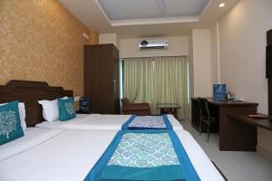 RAILVIEW HOTEL- Nr Platform-1, Railway Station