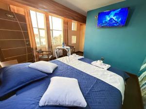 Hotel Elom