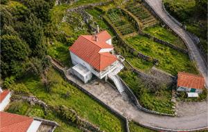 2 Bedroom Nice Home In Zrnovo