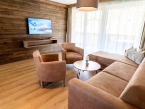 Spacious suite for 8 guests with a private sauna