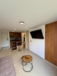 Across from Ukumarí, modern apartment in Cerritos Pereira