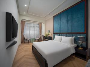 Calile Hotel - Hanoi Train Street