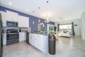 1009MA CHAMPIONS GATE CONDO GAME ROOM