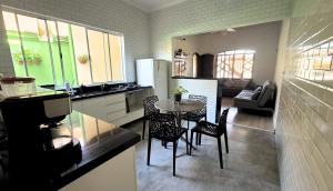 House with barbecue, air, 2 parking spaces 600m from the sea