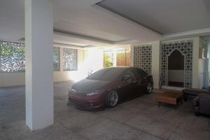 Urbanview Hotel Nardis Living near UMY