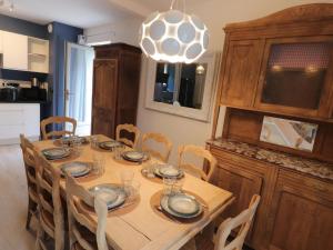 Grand duplex, animaux admis - 810 pers. - FR-1-497-266