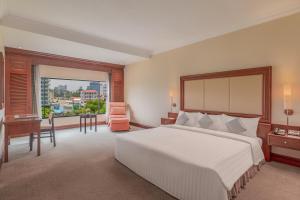 Hotel Cambodiana