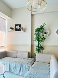 Near Airport Stay Cozy Place with Seaview
