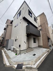 5min from Tsuruhashi Station 3story house Max 10 people 鶴里