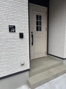 5min from Tsuruhashi Station 3story house Max 10 people 鶴里