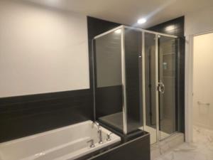 Edmonton New Build Retreat Near Parks & Trails
