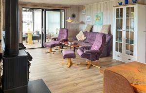 Beautiful Home In Hadsund With Wifi
