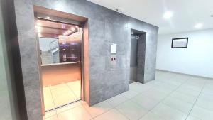 Silvertop - A magical apartment with great view at The Flats