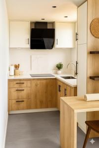 Cozy Getaway 5 min walk to Beach