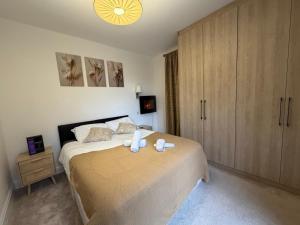 1 Bed - Sleeps 3 - Parking - Pets