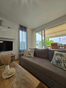 Apartman Oscar with pool access