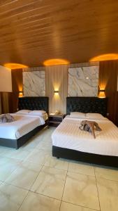Adila Warung and Homestay