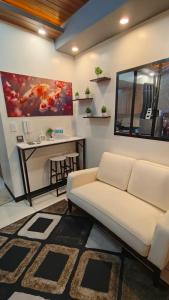 J and J RED Residence