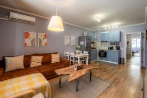 Mall of Sofia - UrbanLux Retreat, FREE Parking