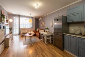 Mall of Sofia - UrbanLux Retreat, FREE Parking