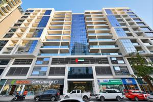 Stylish Studio in Dubai Hills with Pool & Gym Access