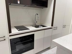 Gangnam Seocho 6 Family Suite Queen 1 Single 2