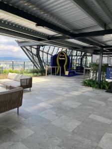 Skyline View Apartment