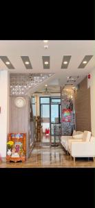 Pink Hotel 1