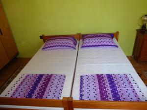 Romantic room Vir