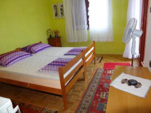 Romantic room Vir