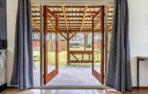 2 Bedroom Stunning Home In Erm