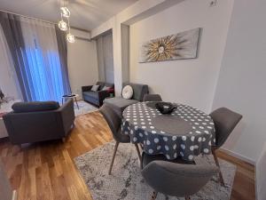 Nest CT