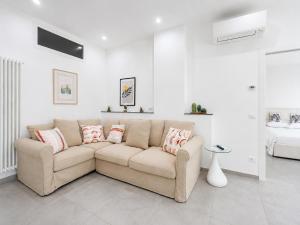 Hostdomus - Fior di mare - alloggi con parcheggio privato