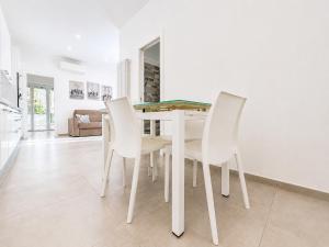Hostdomus - Fior di mare - alloggi con parcheggio privato