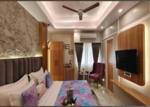 Hotel Devi inn