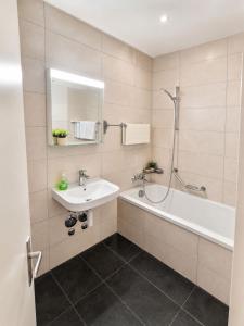 Serene 2-Bedroom Apartment in Chne-Bougeries, Switzerland