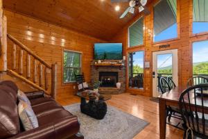 Serene Setting - Big Mtn Views - HotTub - EVCharger