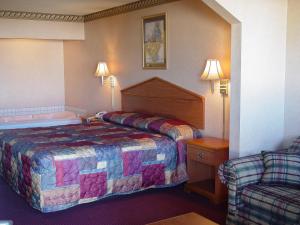 King Room - Smoking  room in Garden Inn & Suites
