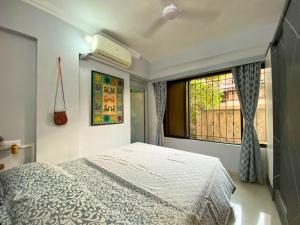 Saba 201 Charming 3 Bedrooms 2 Bathrooms Apartment in Bandra West with Balcony by Connekt Homes