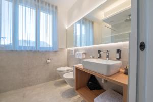 Sofia Apartments - Deluxe Mountain View