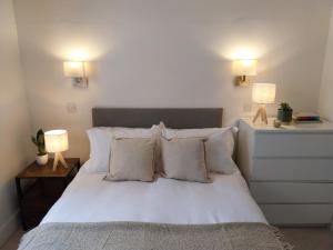 Ensuite Bedroom in Modern Flat