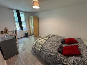 Euston Station and Central London Spacious Flat