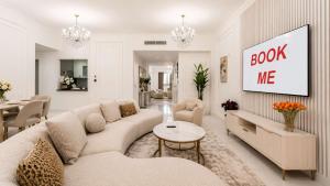StayShort - Modern 4 Bed Apartment in JBR that Sleeps 8
