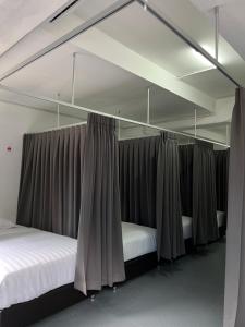 One life Hostel